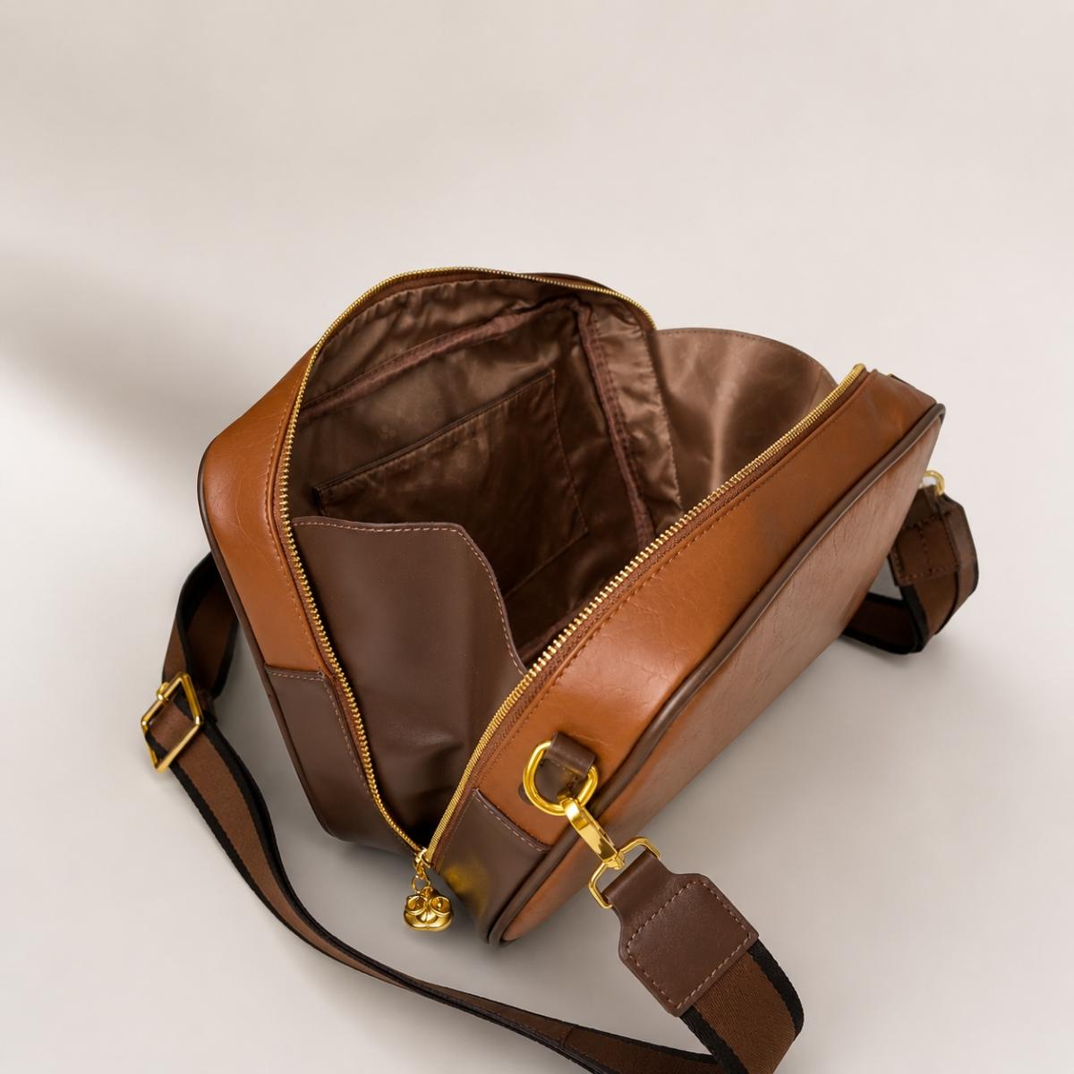 Cream Bear morral crossbody marrón