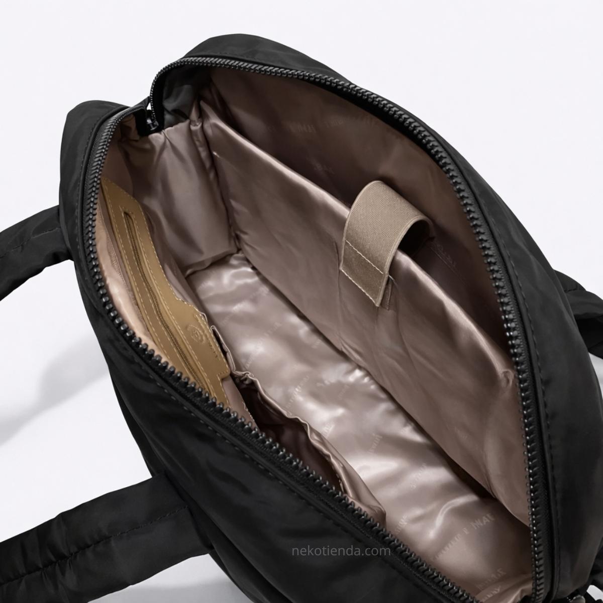 Bolso puffer con neceser