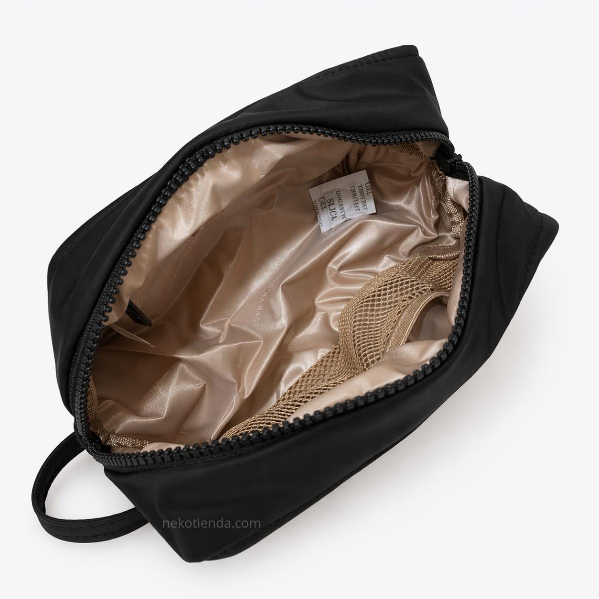 Bolso puffer con neceser