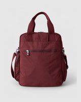 Bolso mochila 3 en 1 de tela nylon con textura de tela mojada, estructurada. Con espacio para laptop de 15.6" 