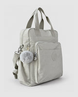 Bolso mochila 3 en 1 de tela nylon con textura de tela mojada, estructurada. Con espacio para laptop de 15.6" 