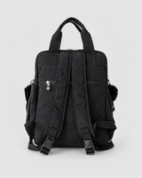 Bolso mochila 3 en 1 de tela nylon con textura de tela mojada, estructurada. Con espacio para laptop de 15.6" 