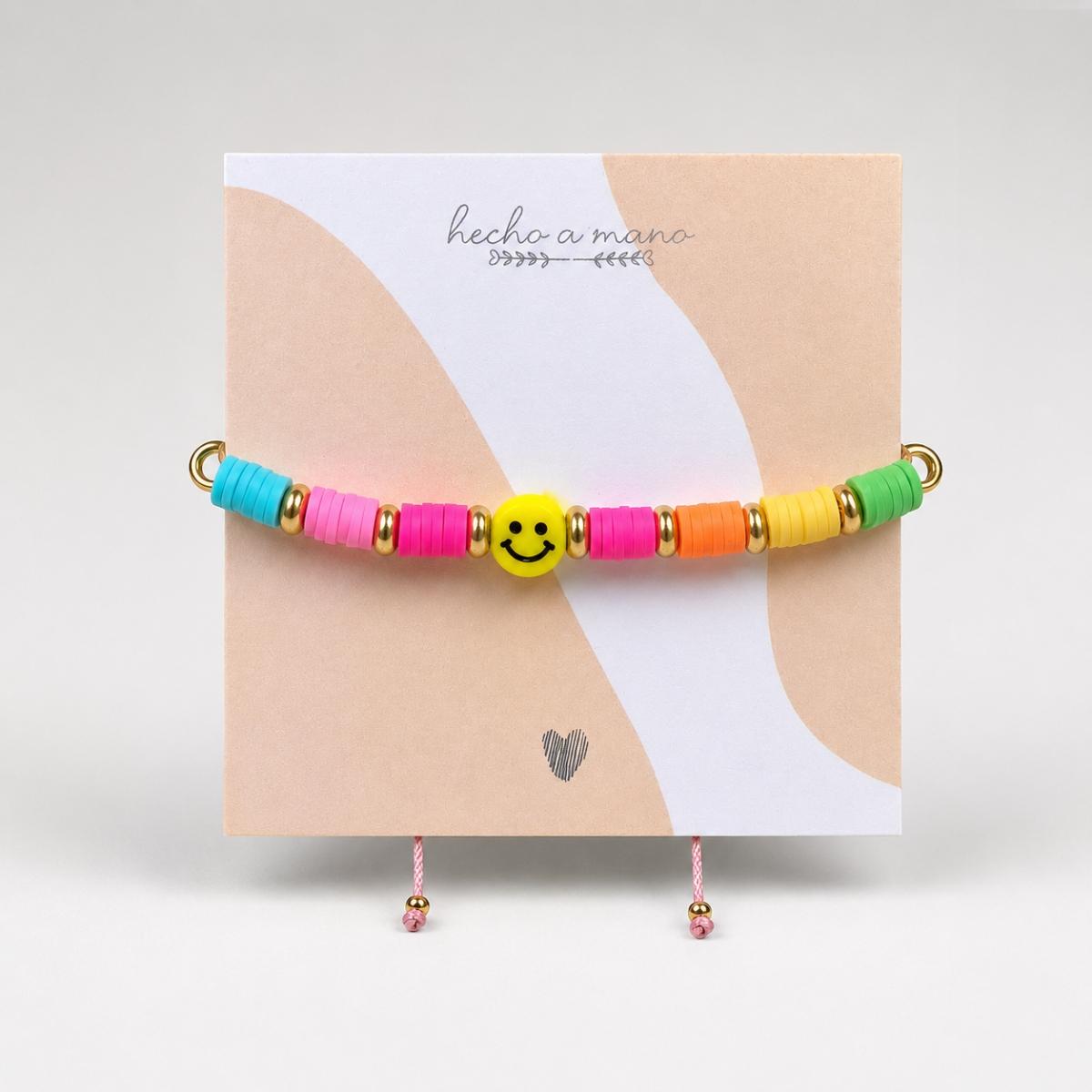 Pulsera de piedras con dije