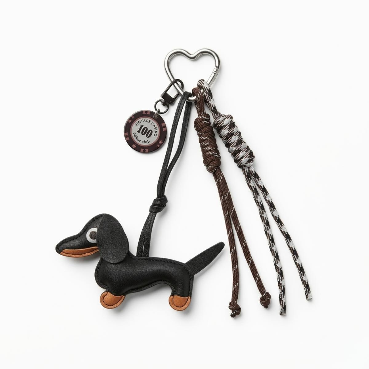 Llavero charm perro salchicha