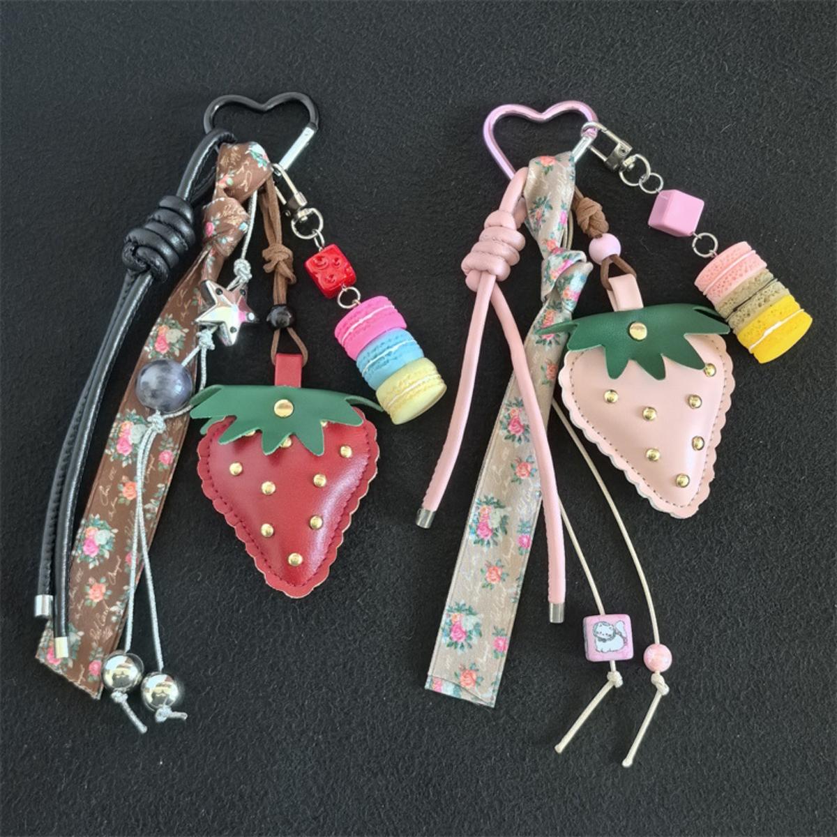 Llavero charm fresa